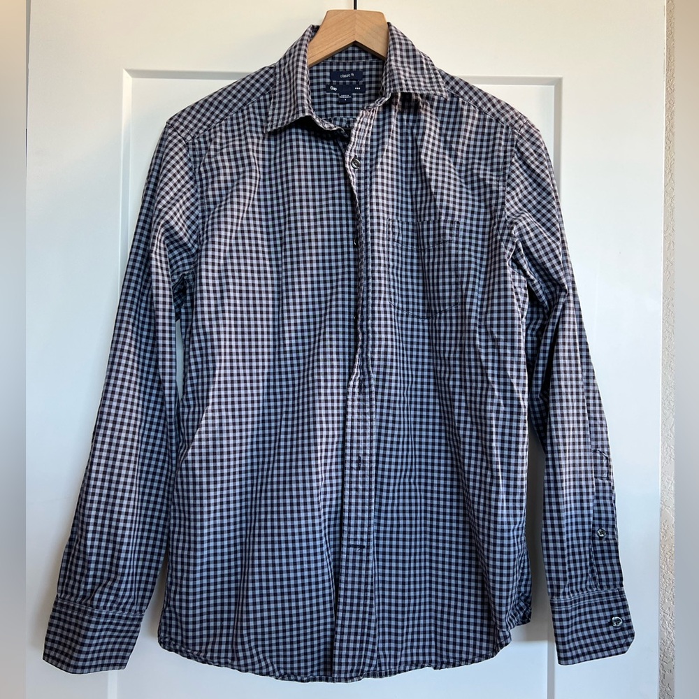 Gap Classic Fit Button Up Shirt